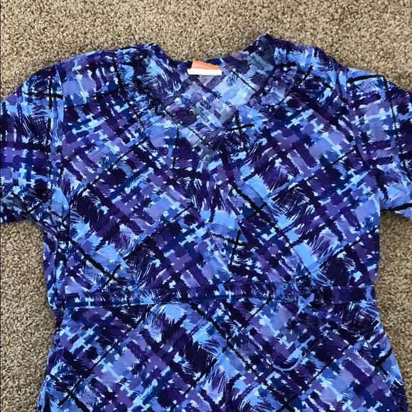 Nursing scrub tops - Picture 5 of 5